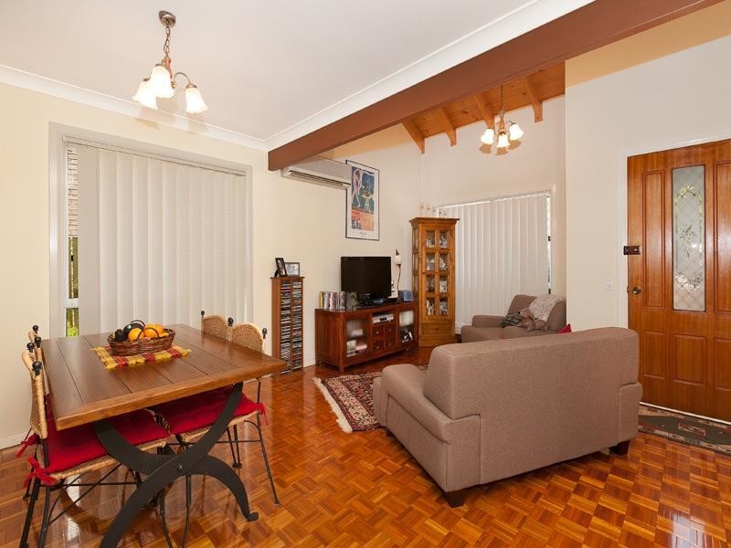 8/19 Likala Street, Wishart QLD 4122