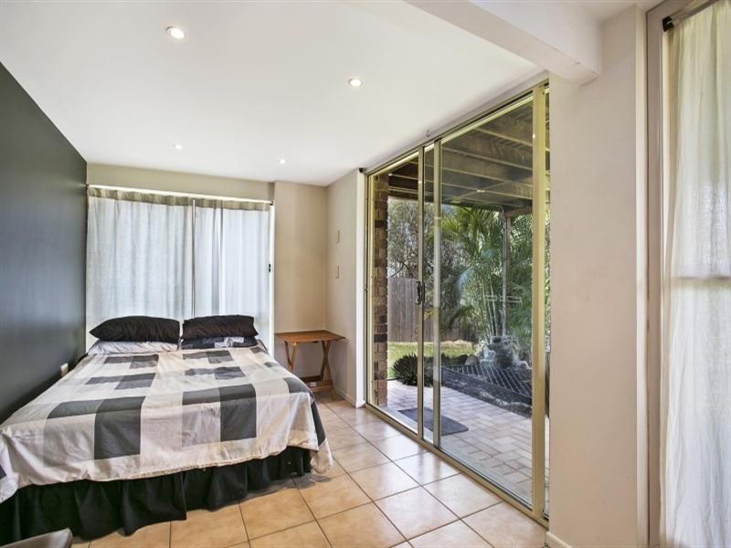 47 Ormond Road, Oxley QLD 4075