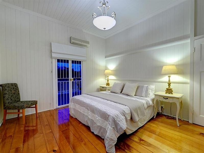 111 Victoria Avenue, Chelmer QLD 4068