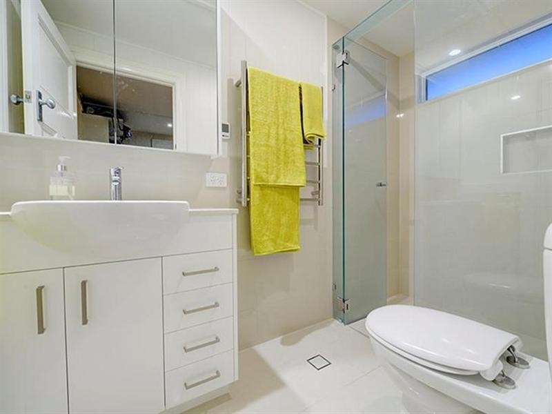 111 Victoria Avenue, Chelmer QLD 4068