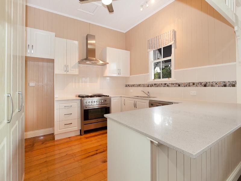 38 Graceville Avenue, Graceville QLD 4075