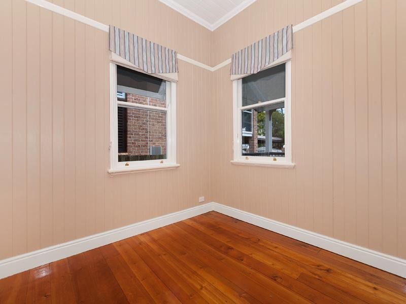 38 Graceville Avenue, Graceville QLD 4075