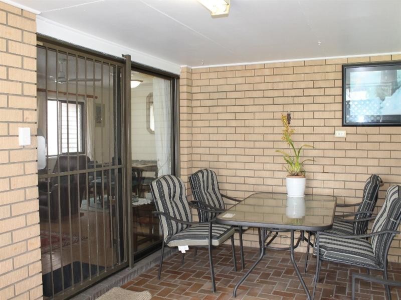 28 Price Street, Oxley QLD 4075