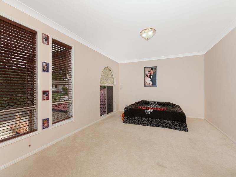 123 Englefield Road, Oxley QLD 4075
