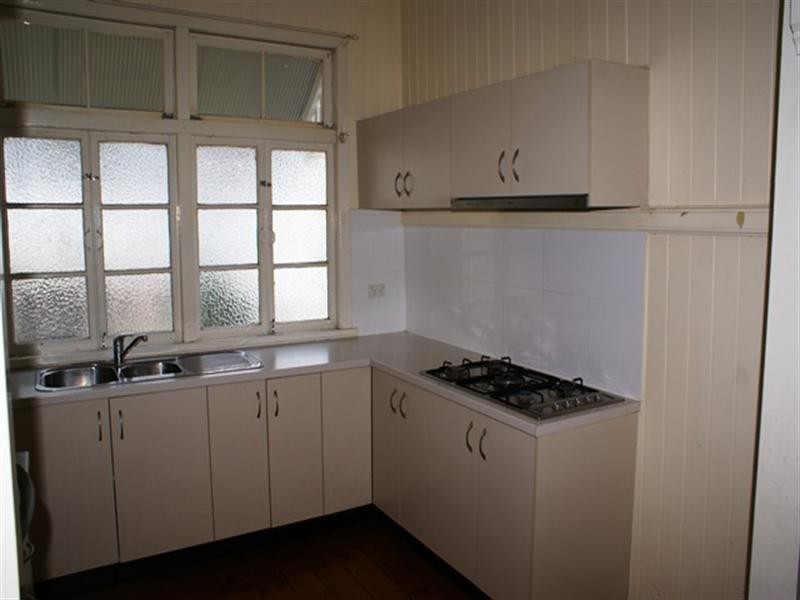 39 Addison Road, Graceville QLD 4075