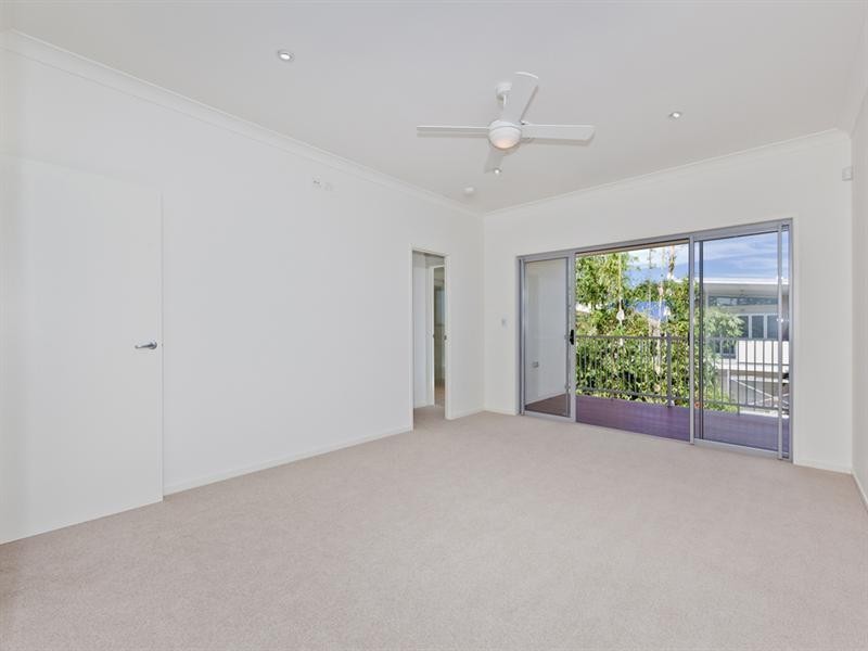 381 Verney Road East, Graceville QLD 4075