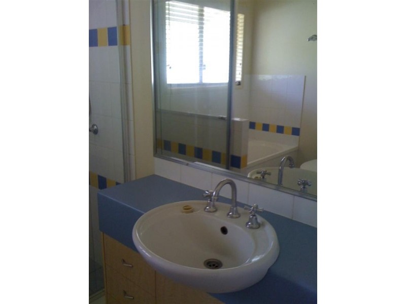 128 Verney Road East, Graceville QLD 4075