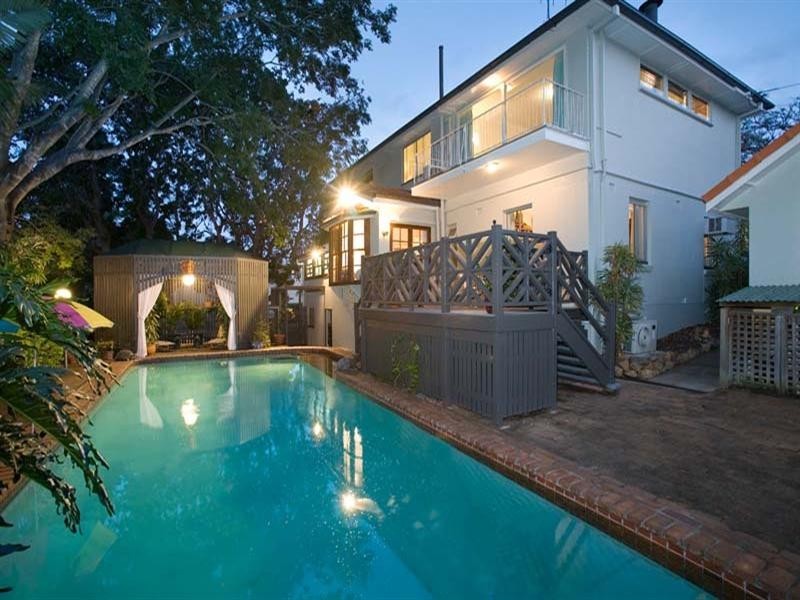 11 Rathlyn Avenue, Corinda QLD 4075