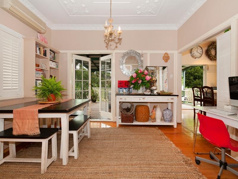 16 Allardyce Street, Graceville QLD 4075