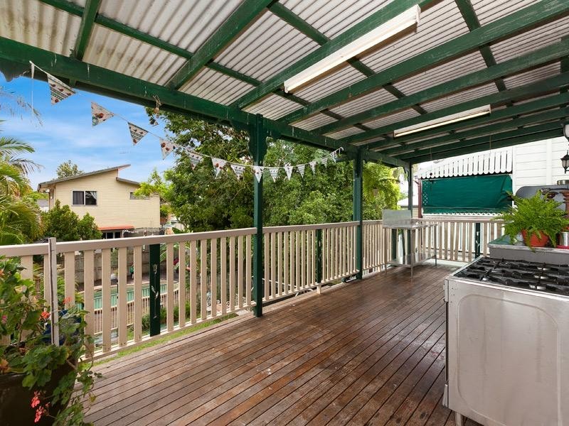 16 Allardyce Street, Graceville QLD 4075