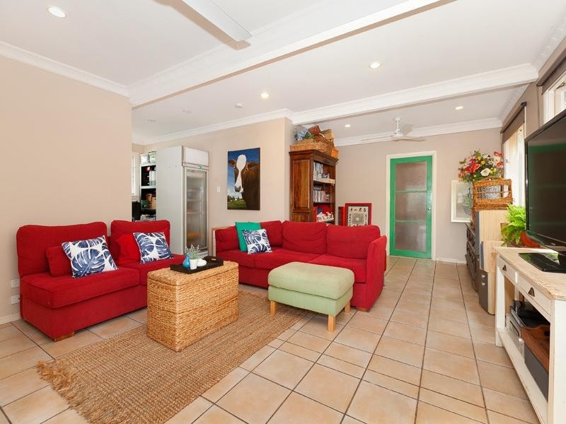 16 Allardyce Street, Graceville QLD 4075