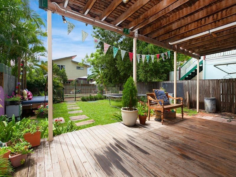 16 Allardyce Street, Graceville QLD 4075