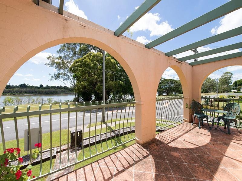83 Nadine Street, Graceville QLD 4075