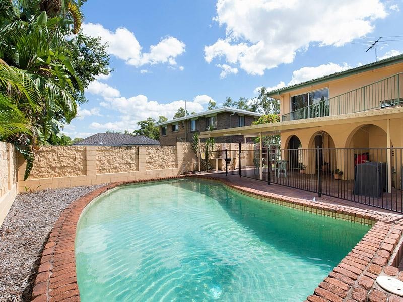 83 Nadine Street, Graceville QLD 4075