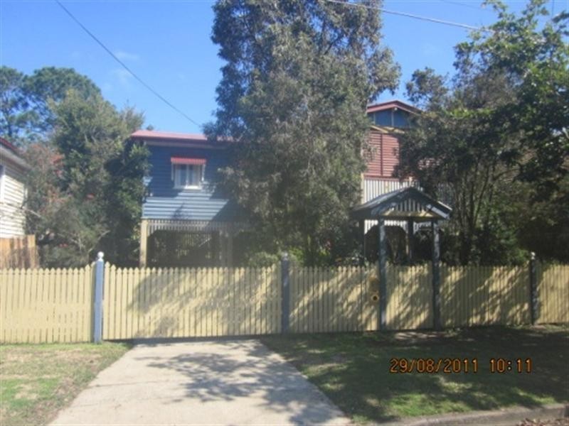 21 Coleman Street, Graceville QLD 4075