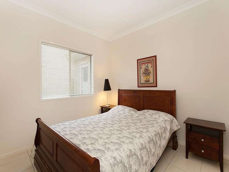 67 Thomas Street, Sherwood QLD 4075