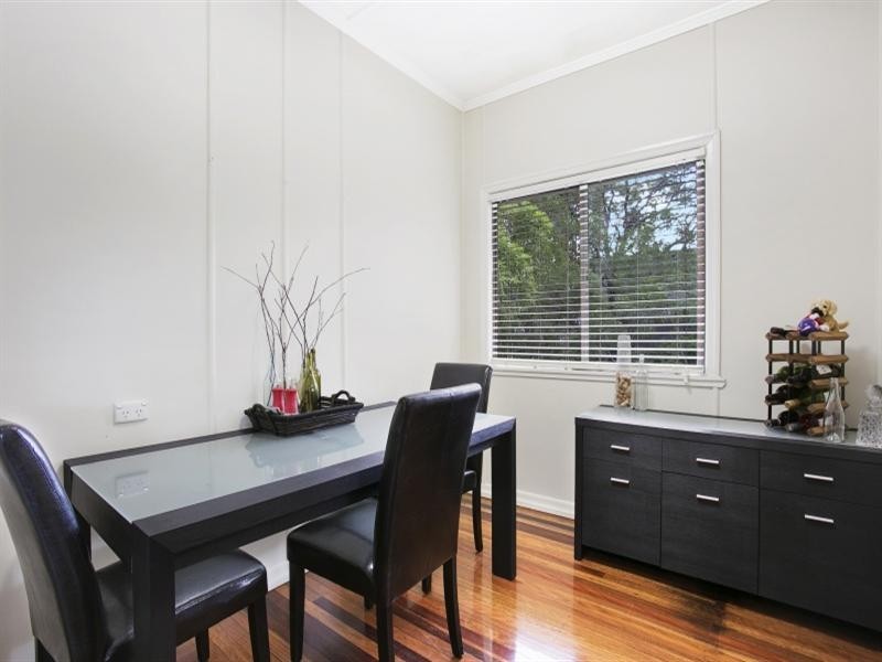 1 Coleman Street, Graceville QLD 4075