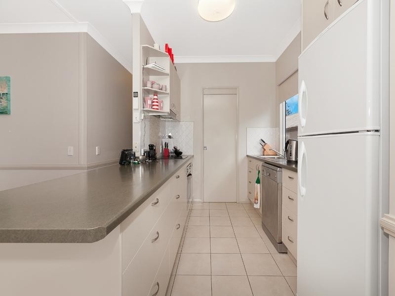 134 Central Avenue, Sherwood QLD 4075