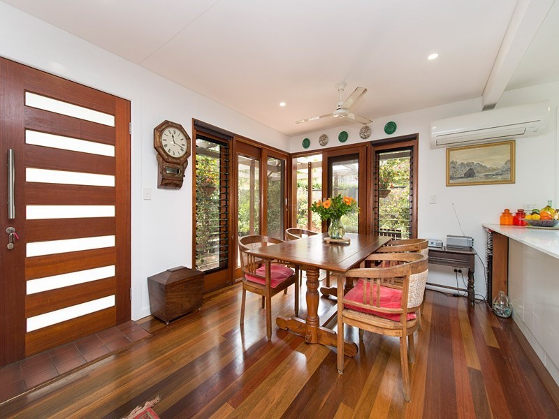 2 Teesdale Street, Corinda QLD 4075