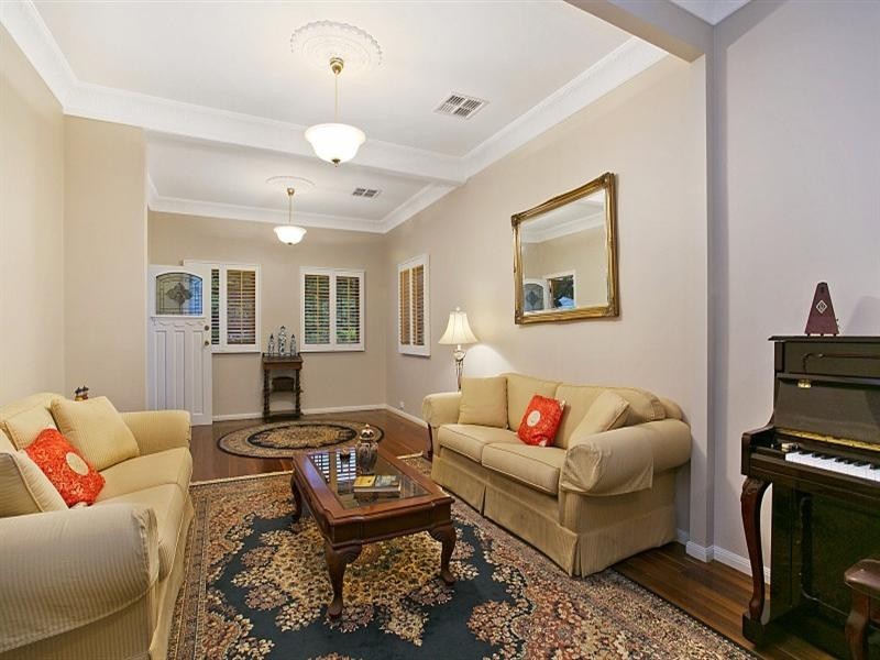 56 Molonga Terrace, Graceville QLD 4075