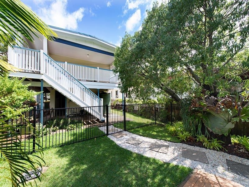 132 Gray Avenue, Corinda QLD 4075