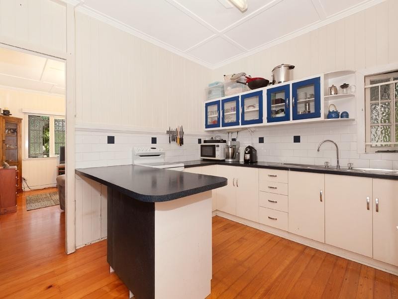 56 Mabel Street, Oxley QLD 4075