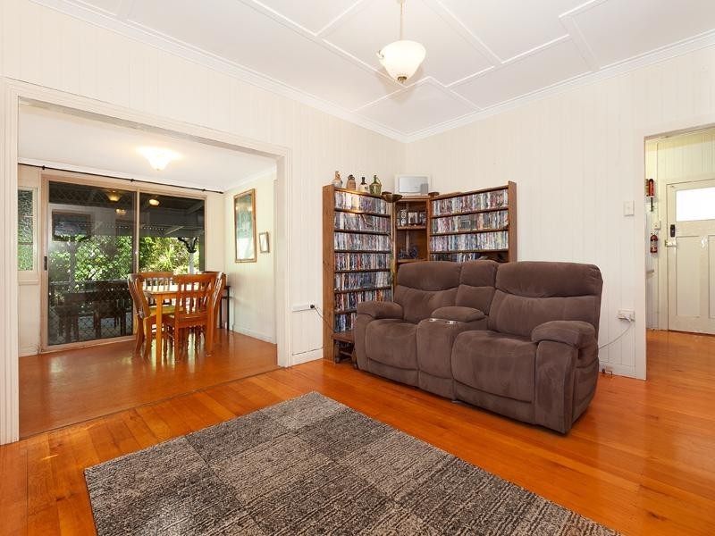 56 Mabel Street, Oxley QLD 4075