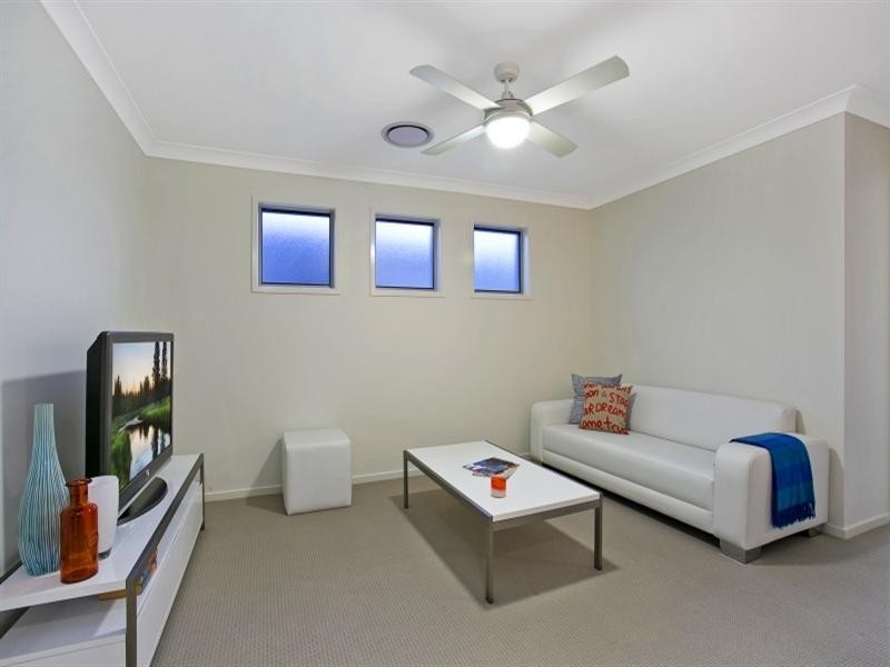 45 Blackwood Street, Sherwood QLD 4075