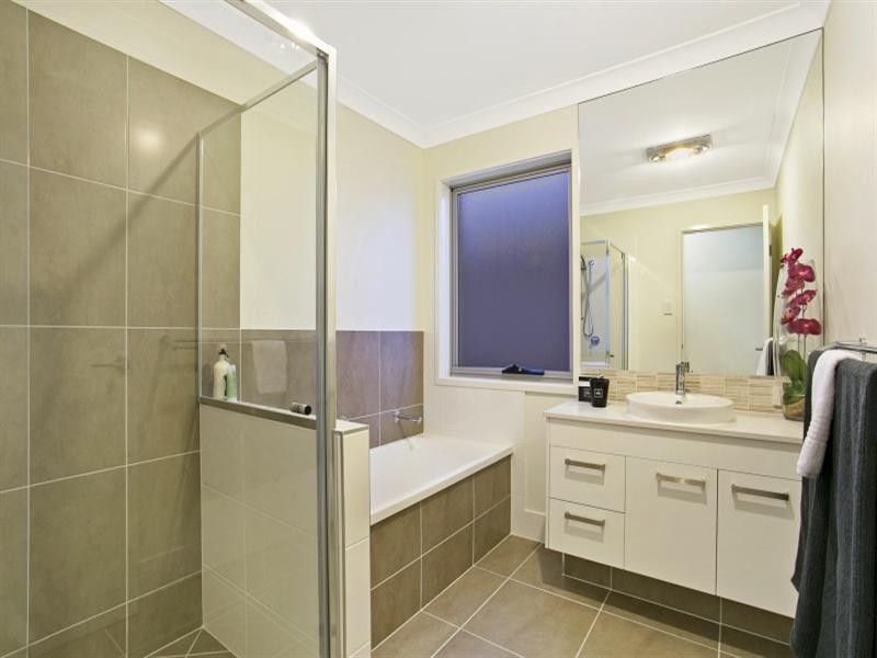 45 Blackwood Street, Sherwood QLD 4075