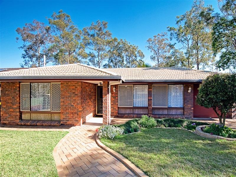 24 Macfarlane Street, Riverhills QLD 4074