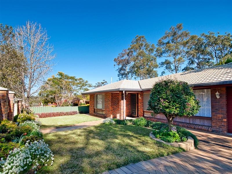 24 Macfarlane Street, Riverhills QLD 4074