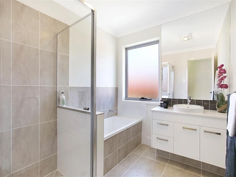 47 Blackwood Street, Sherwood QLD 4075