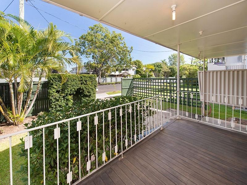 78 Strong Avenue, Graceville QLD 4075