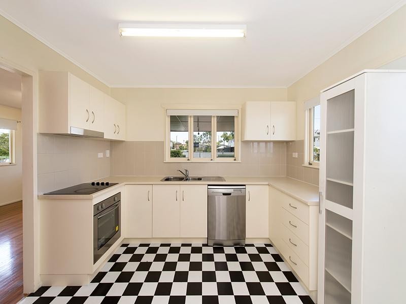 78 Strong Avenue, Graceville QLD 4075