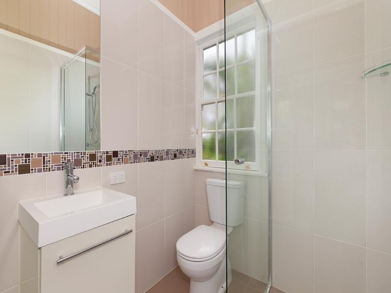 38 Graceville Avenue, Graceville QLD 4075