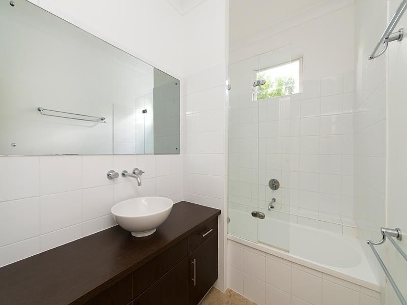 21 Coleman Street, Graceville QLD 4075