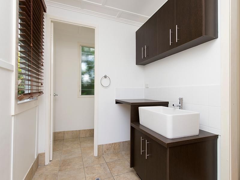 21 Coleman Street, Graceville QLD 4075