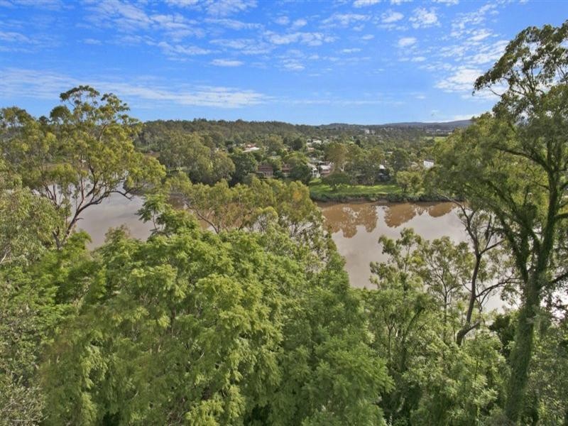 227 Dewar Terrace, Corinda QLD 4075