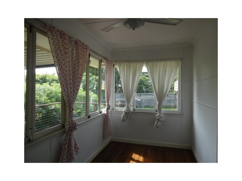 166 Verney Road East, Graceville QLD 4075