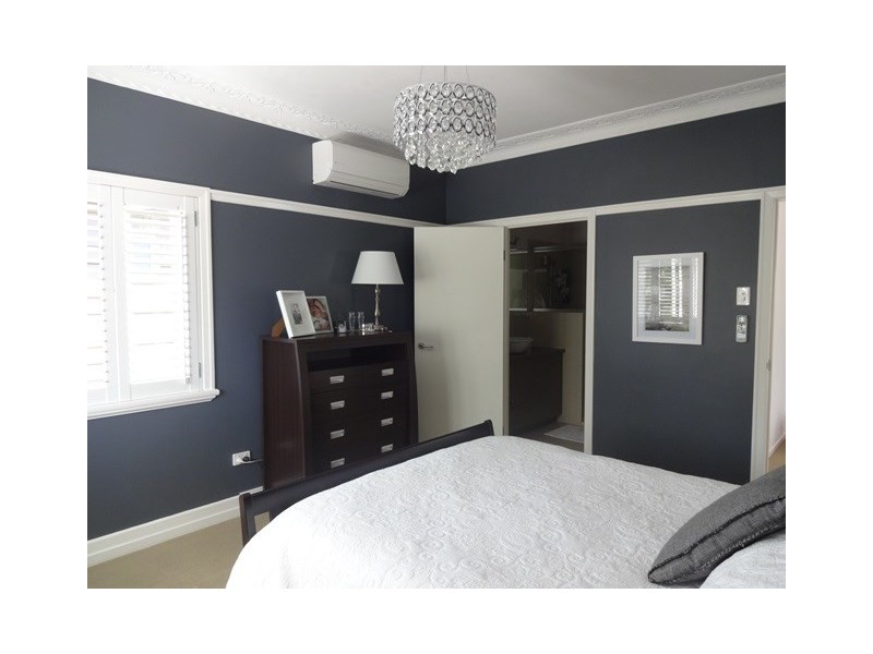 19 Collins Street, Corinda QLD 4075