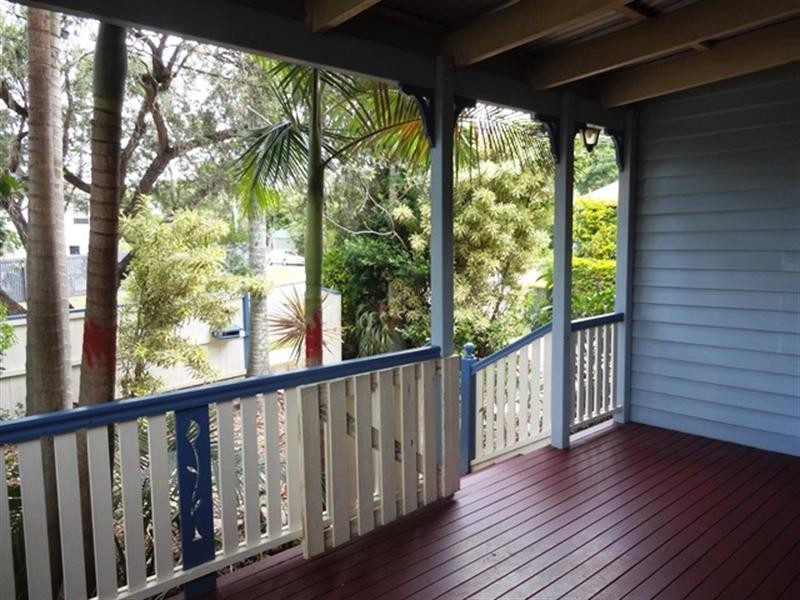 126 Strong Avenue, Graceville QLD 4075