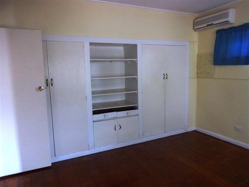 126 Strong Avenue, Graceville QLD 4075