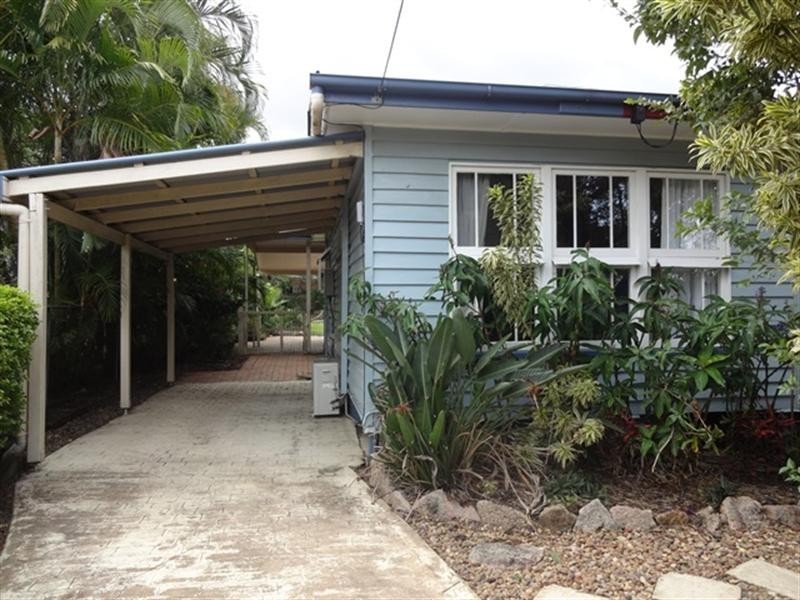 126 Strong Avenue, Graceville QLD 4075