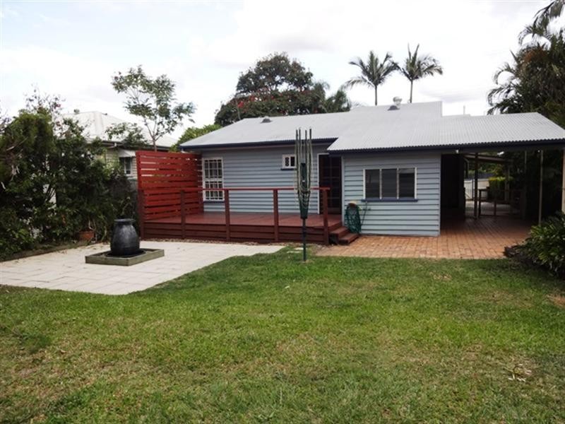 126 Strong Avenue, Graceville QLD 4075
