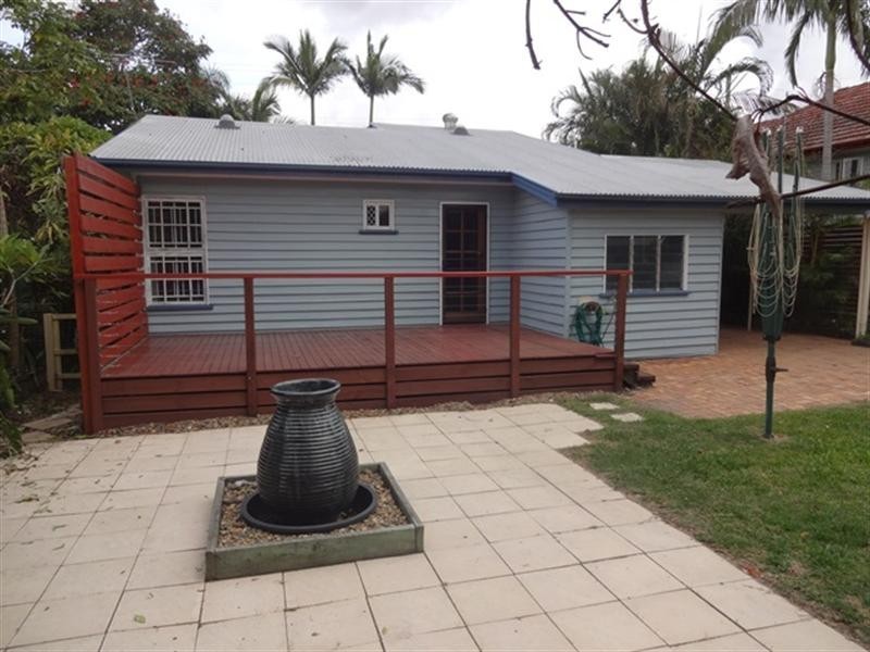 126 Strong Avenue, Graceville QLD 4075