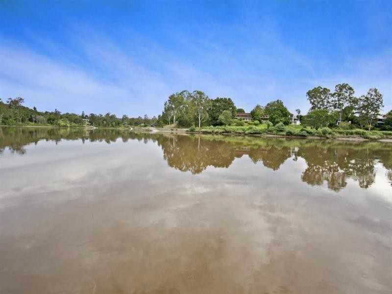 227 Dewar Terrace, Corinda QLD 4075