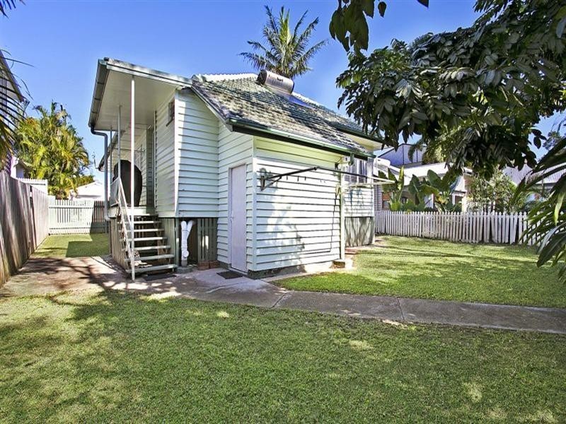 258 Verney Road East, Graceville QLD 4075