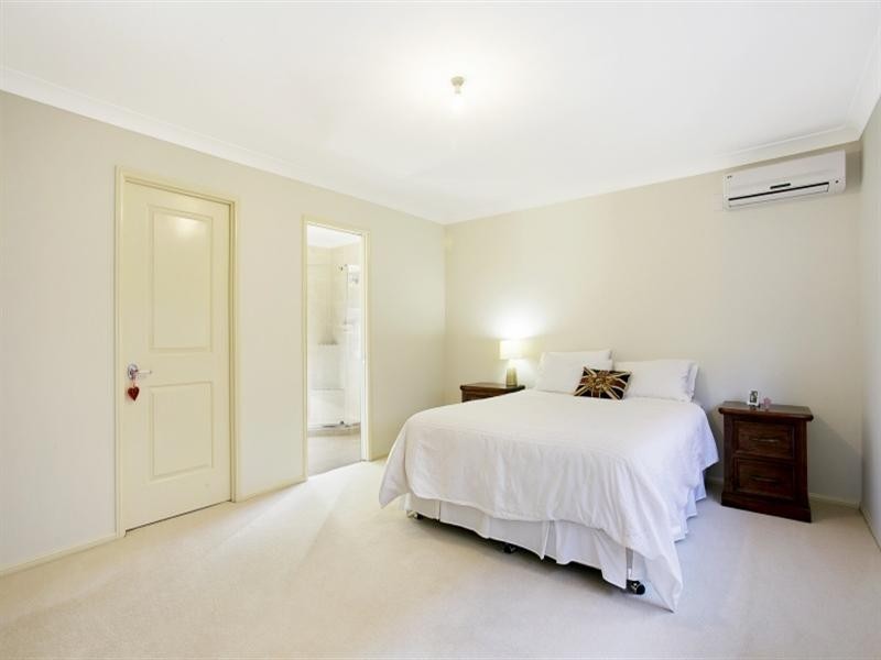 36 Chapman Place, Oxley QLD 4075