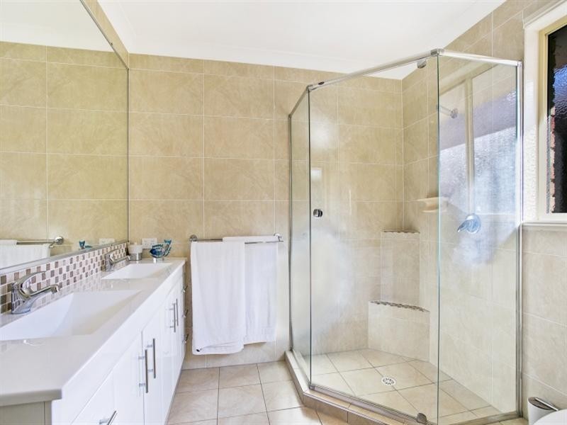 36 Chapman Place, Oxley QLD 4075