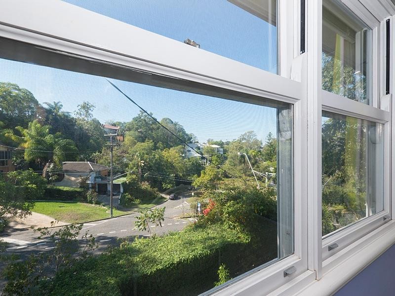 6 Ruskin Street, Taringa QLD 4068